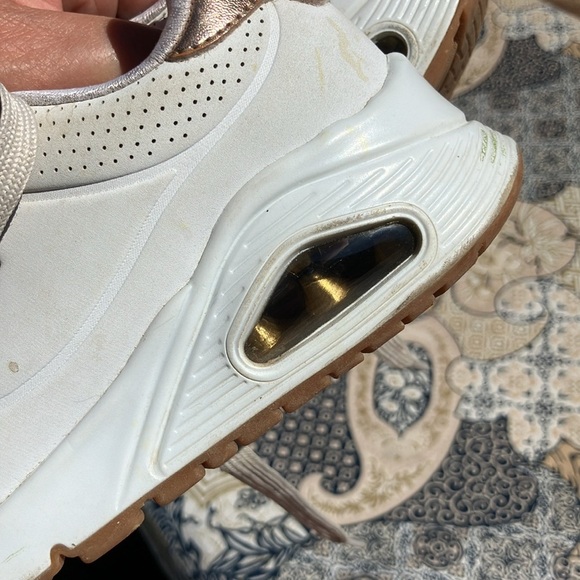 Skechers big kids 12 white sneaker with gold accents and memory foam - Picture 11 of 11